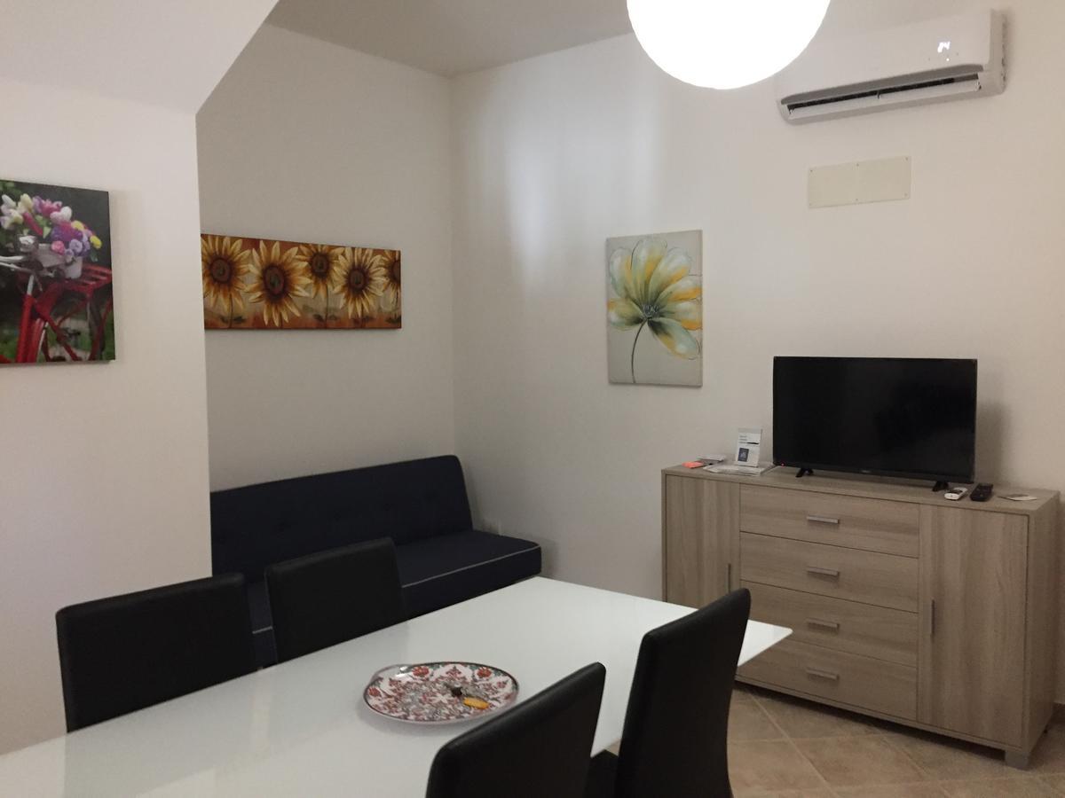 Salieri Apartment Латина Екстериор снимка